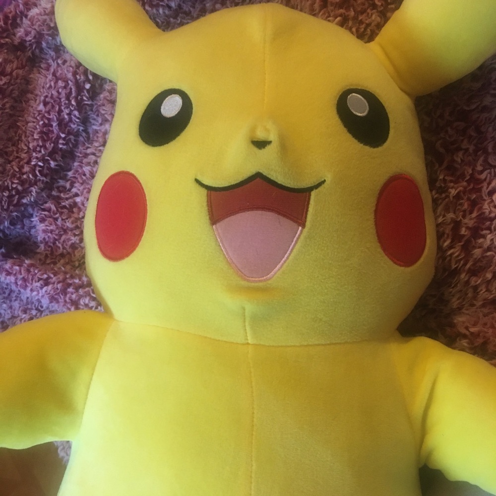 COPY - Pikachu Large Pokémon Plush
